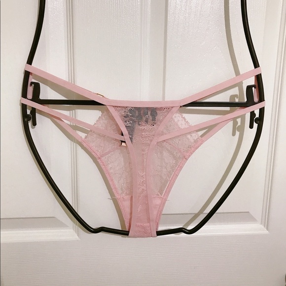 💖Victoria Secret SEXY Thong Panty - Picture 2 of 2